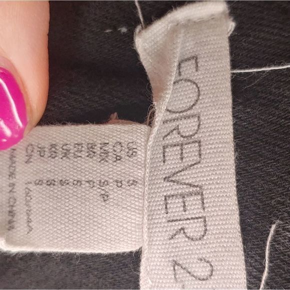 NWOT F21 Black Denim Overall Jumper - Picture 8 of 8